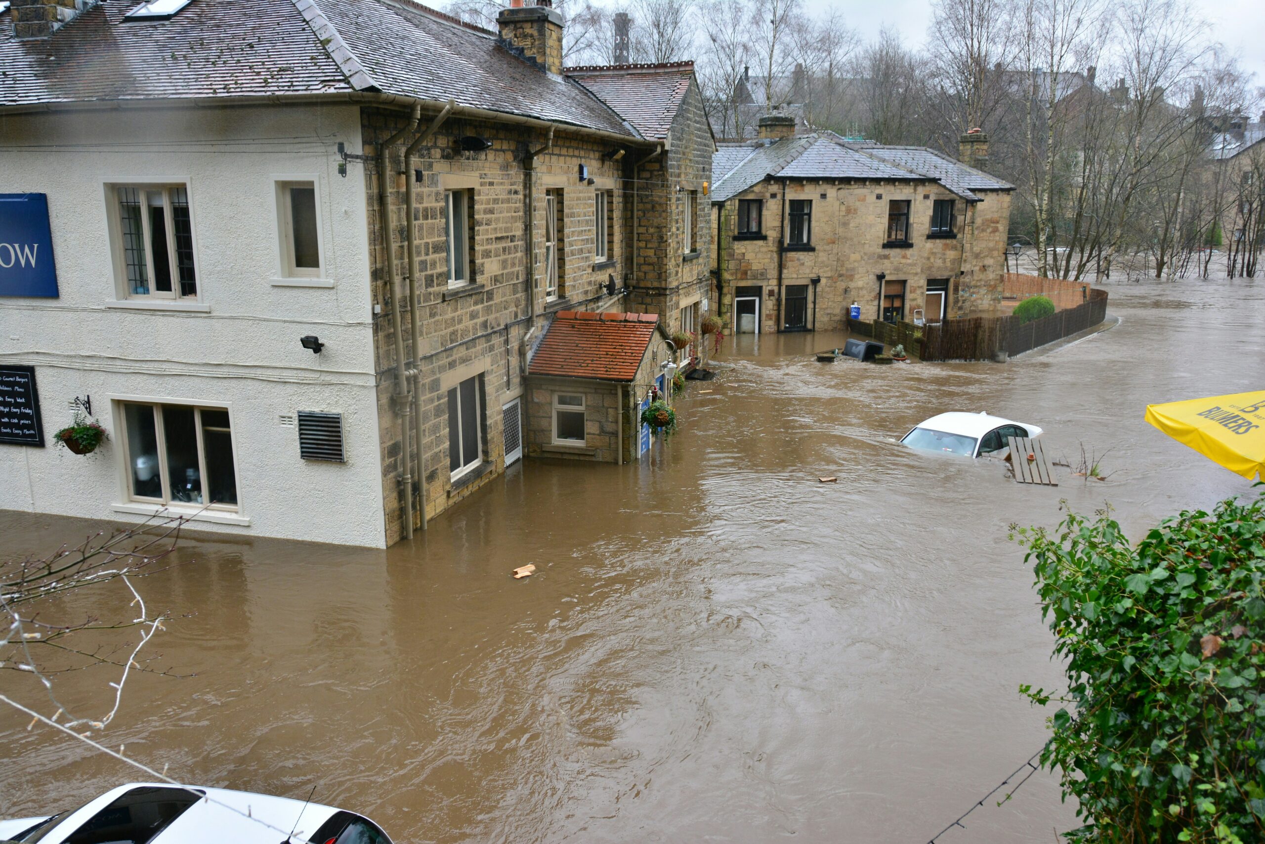 Inondations : la bétonisation des sols un facteur aggravant